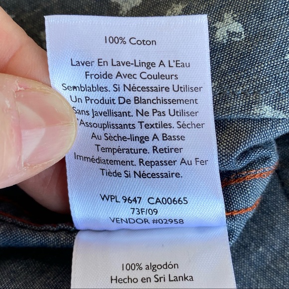 Eddie Bauer Classic Fit Chambray Print Button Down Shirt - Picture 11 of 12